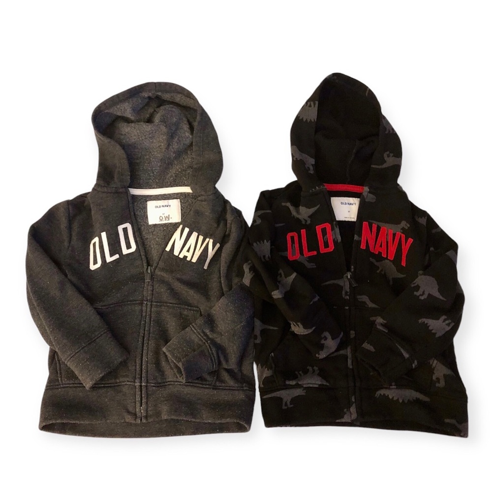 🔺 2- Old Navy ▪️ 3T Boys Zip-ups 🔺